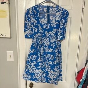 T.J.Maxx Entro blue floral dress size small